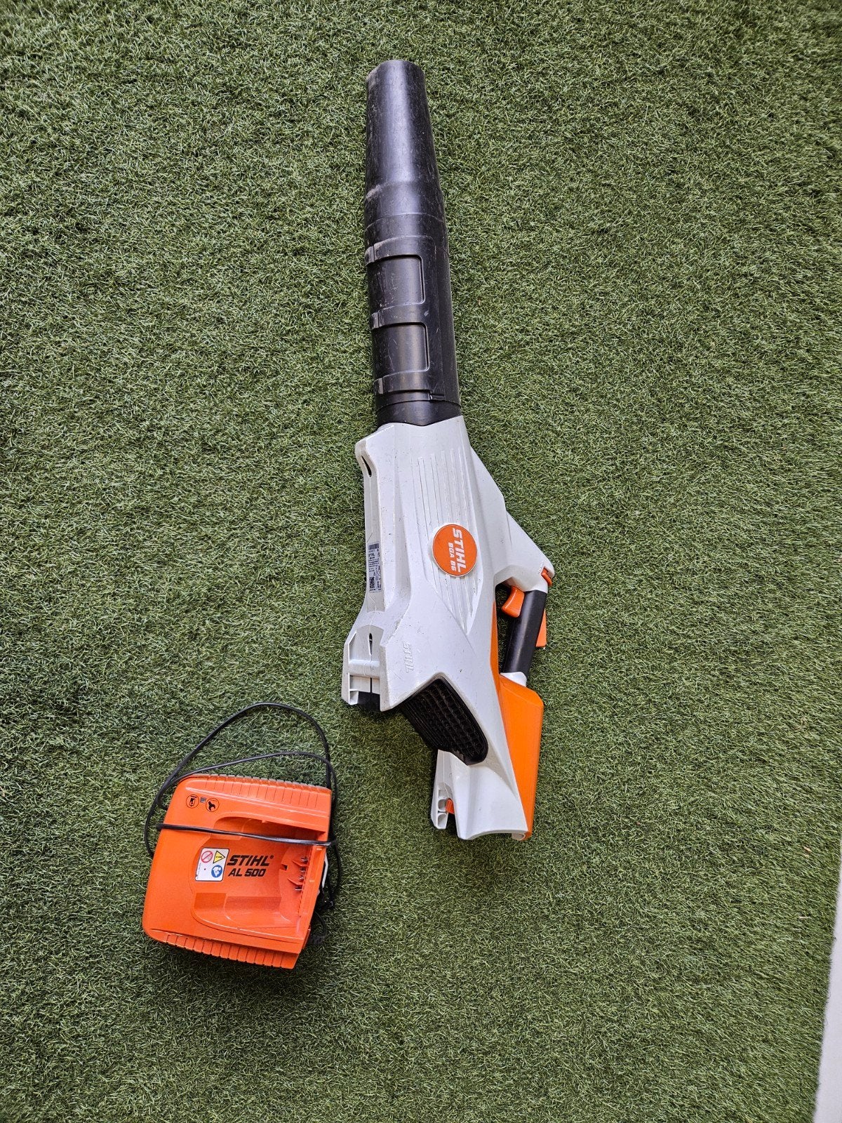 Stihl BG 86 Bladblazer met AL 500 oplader en AP 200 accu, Tuin en Terras, Bladblazers, Ophalen of Verzenden