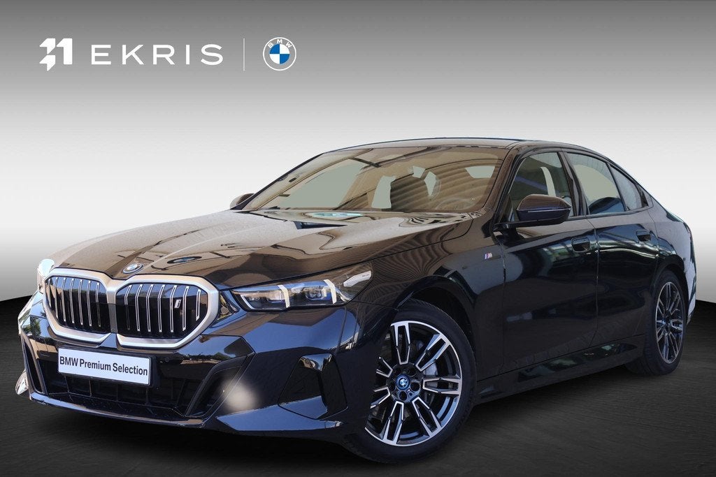 BMW i5 Sedan eDrive40 | M Sport | Leder/Alcantara | Driving, Auto's, BMW, Automaat, Achterwielaandrijving, Gebruikt, Zwart