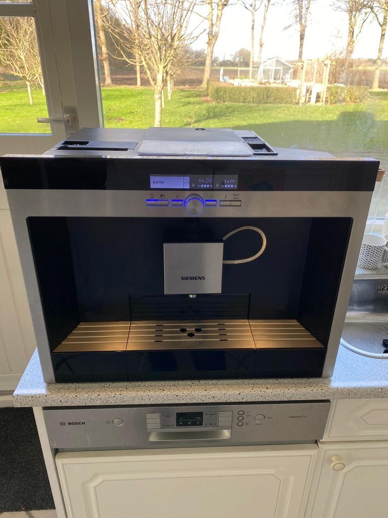 Siemens TK76K573 inbouw koffiemachine, Ophalen, Afneembaar waterreservoir, Gebruikt, Koffiemachine