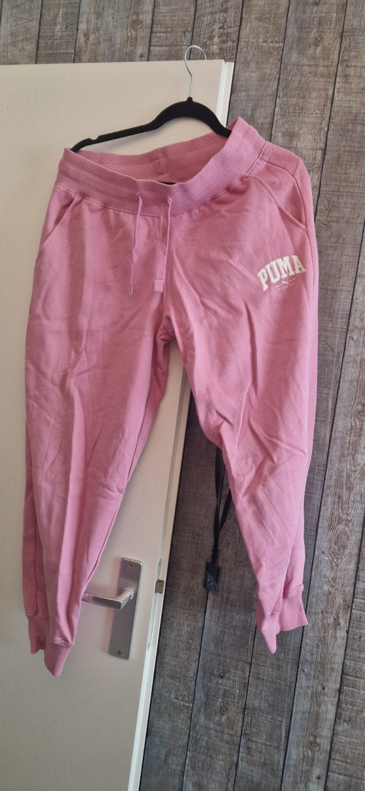 Puma Broeken Maat M - Comfortabel en Stijlvol, Kleding | Dames, Broeken en Pantalons, Maat 38/40 (M), Puma, Zwart, Ophalen of Verzenden