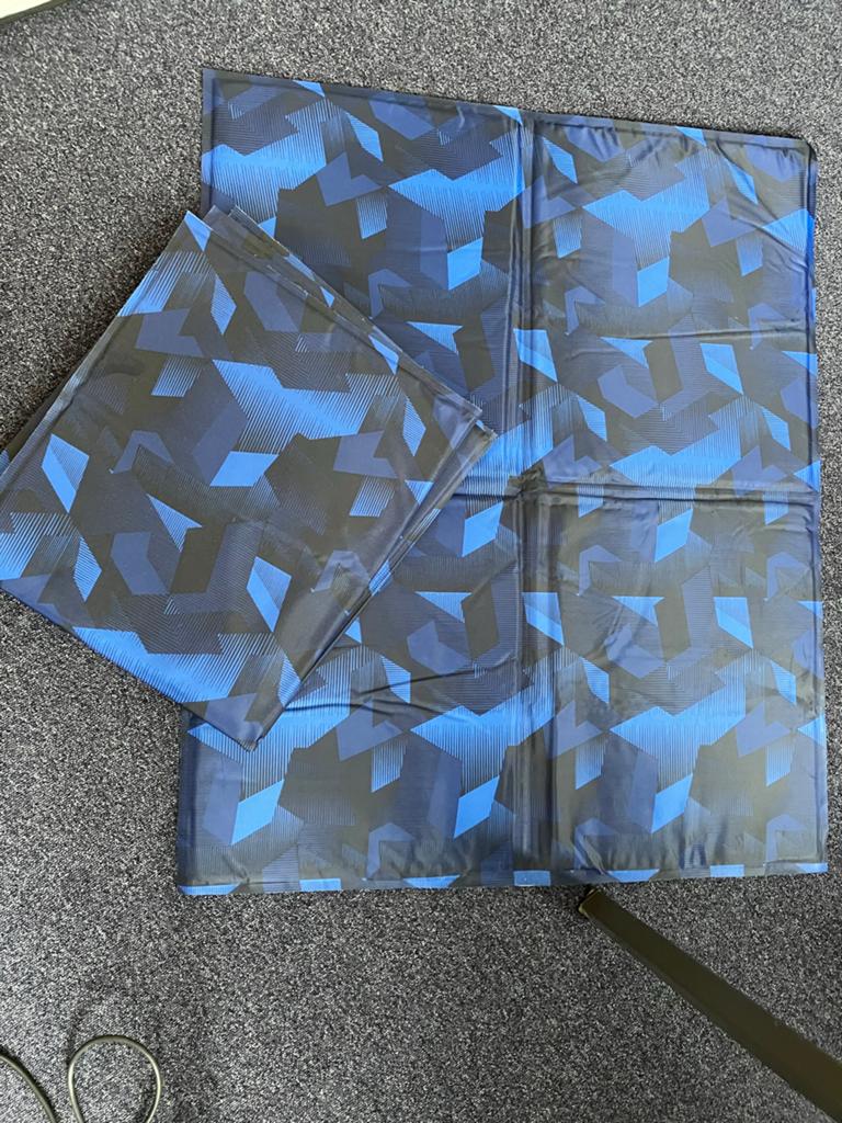 2 Blauw/zwart opvouwbaar koelmat, Ophalen, Zo goed als nieuw