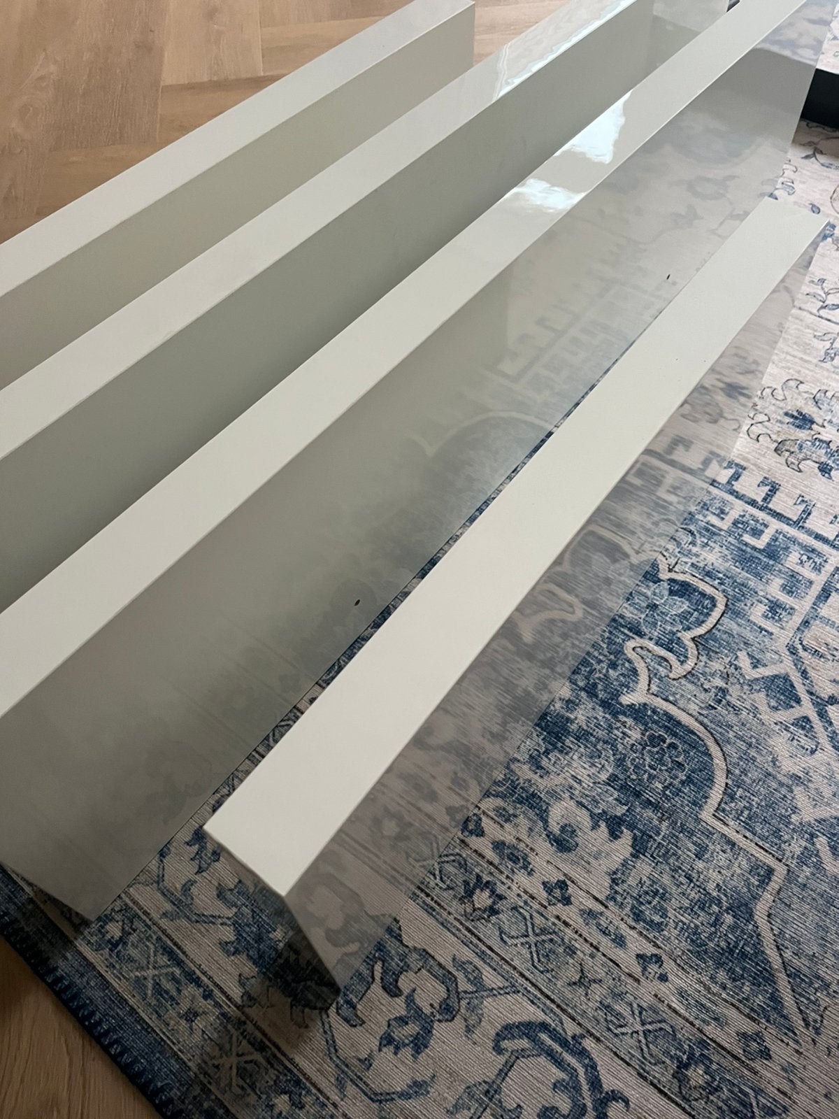 Hoogglans witte legplanken (lack Ikea), Ophalen, Zo goed als nieuw