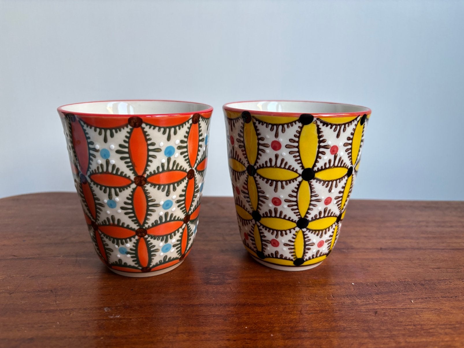 2 Hippy bekers / mokken van Pols Potten, Ophalen of Verzenden, Zo goed als nieuw, Overige stijlen, Kop(pen) en/of Schotel(s)