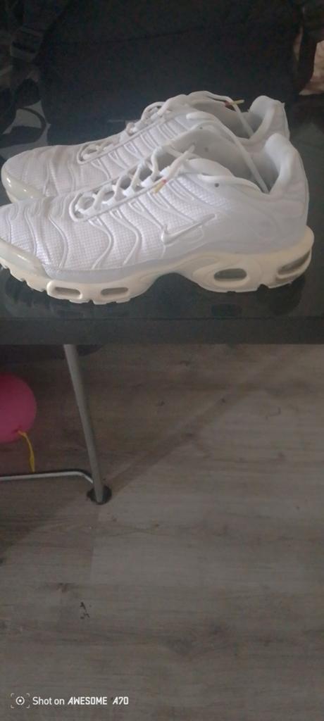 NIKE TN AIR - Zo goed als nieuw, Kleding | Heren, Schoenen, Wit, NIKE TN AIR, Ophalen of Verzenden, Sneakers of Gympen