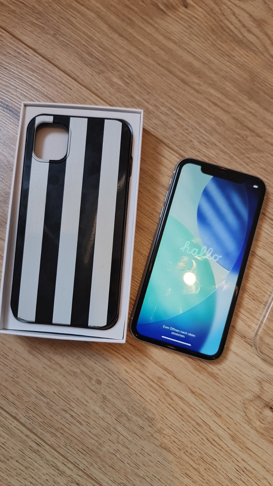 iPhone 11 - Zo goed als nieuw, inclusief hoesjes, Ophalen of Verzenden, Zo goed als nieuw, IPhone 11