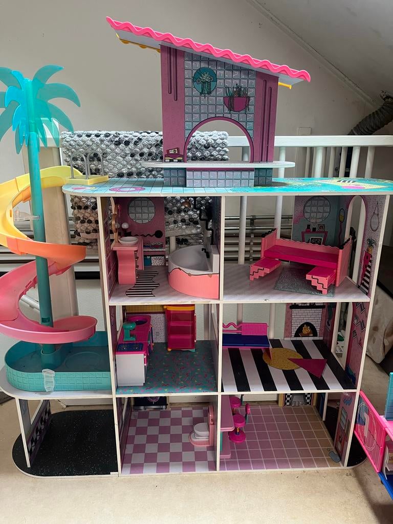 LOL Surprise OMG huis met meubels, Ophalen, Gebruikt, Poppenhuis