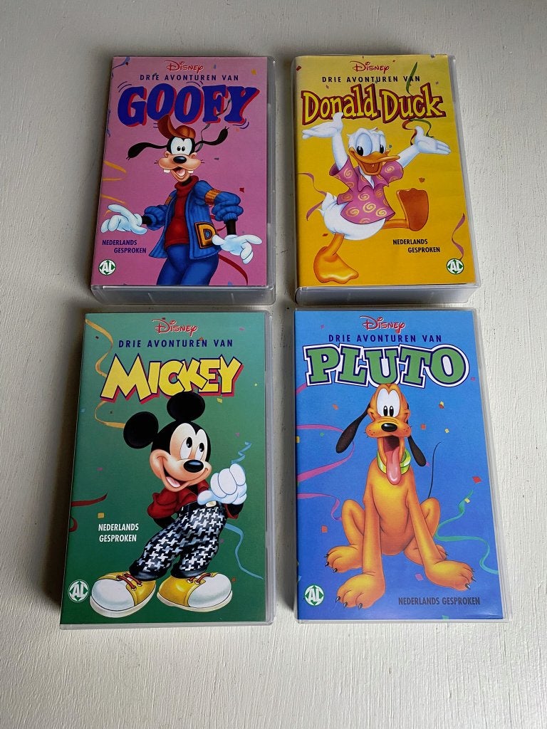 Disney Serie van 4 VHS Video's Mickey, Donald, Goofy & Pluto, Boxset, Tekenfilm, Alle leeftijden, Zo goed als nieuw