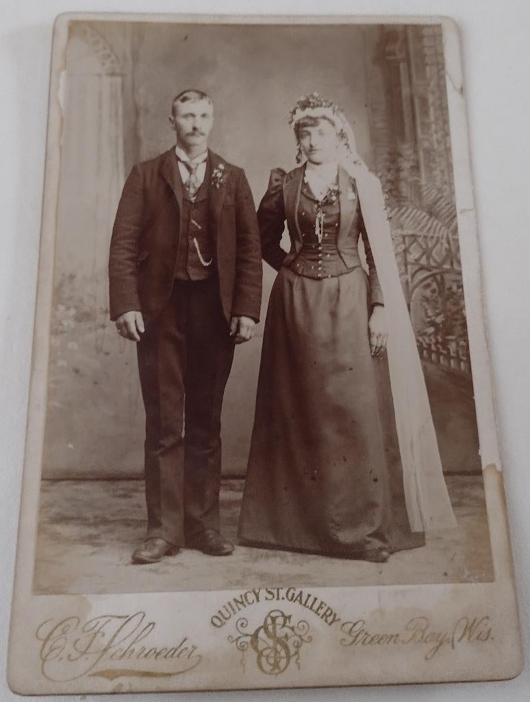 oude foto huwelijk-zwarte trouwjurk, Ophalen of Verzenden, Voor 1940, Gebruikt, Overige onderwerpen