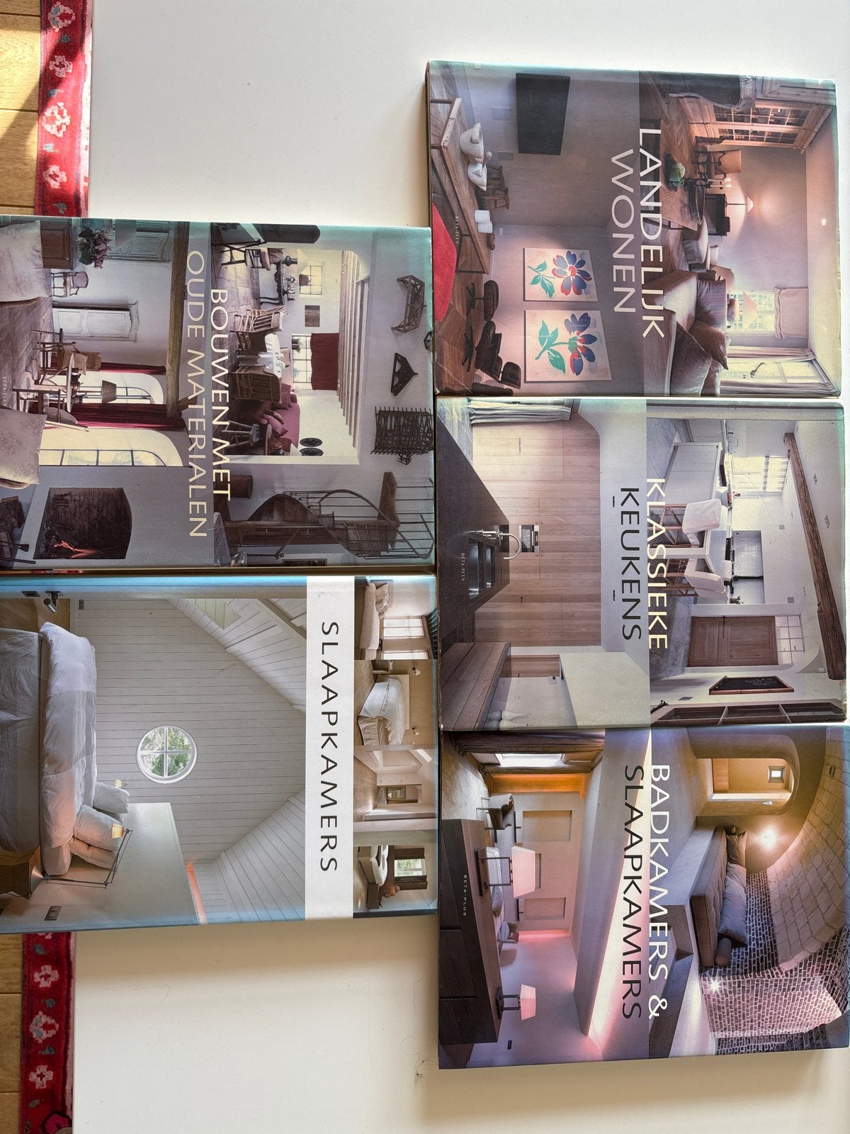 Interieur boeken: Landelijk Wonen, Klassieke Keukens, Slaapk, Boeken, Ophalen of Verzenden, Gelezen, Interieur en Design