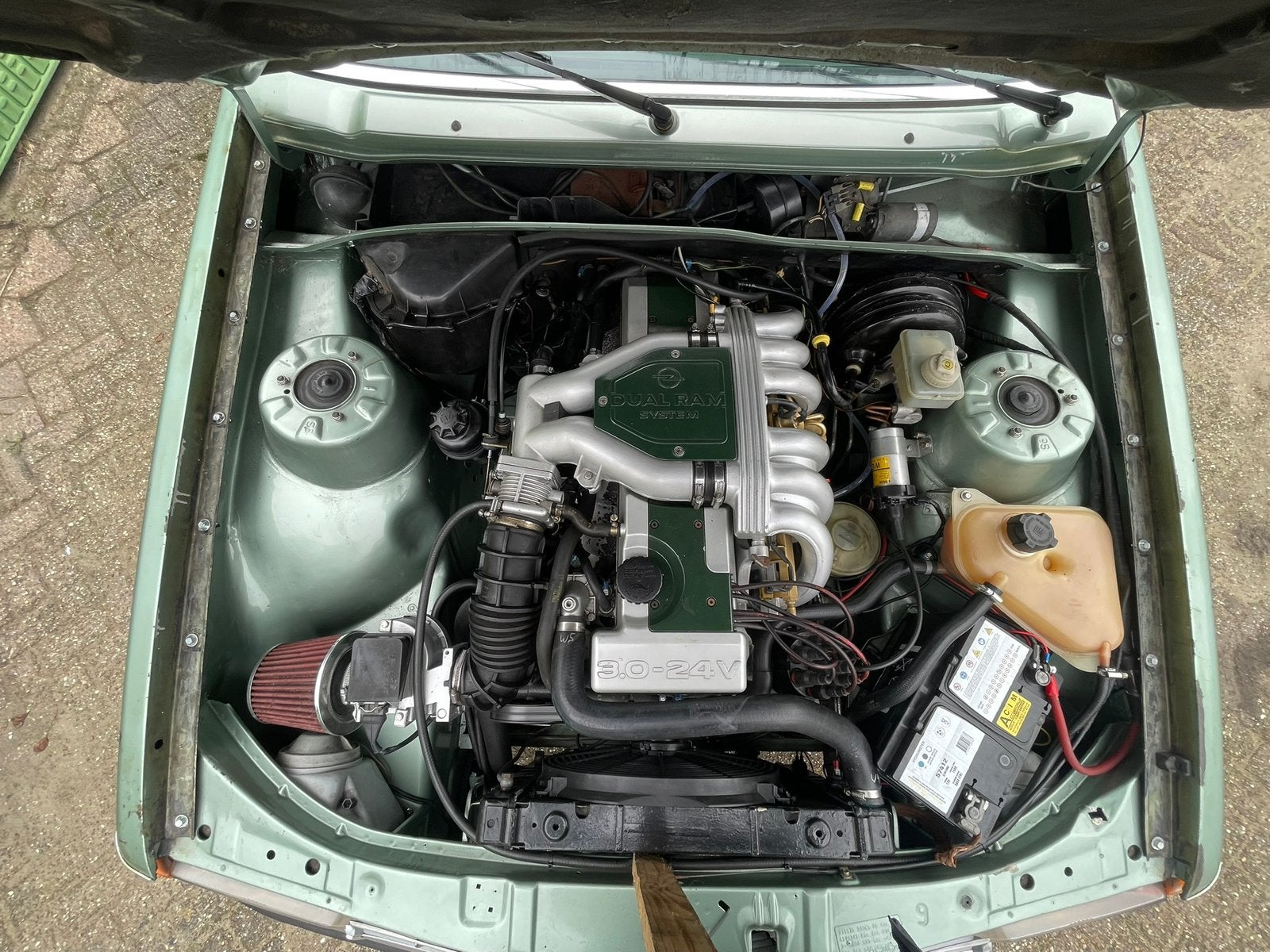 Opel Senator 3.0 24V Dual Ram AUT 1978, foto 7