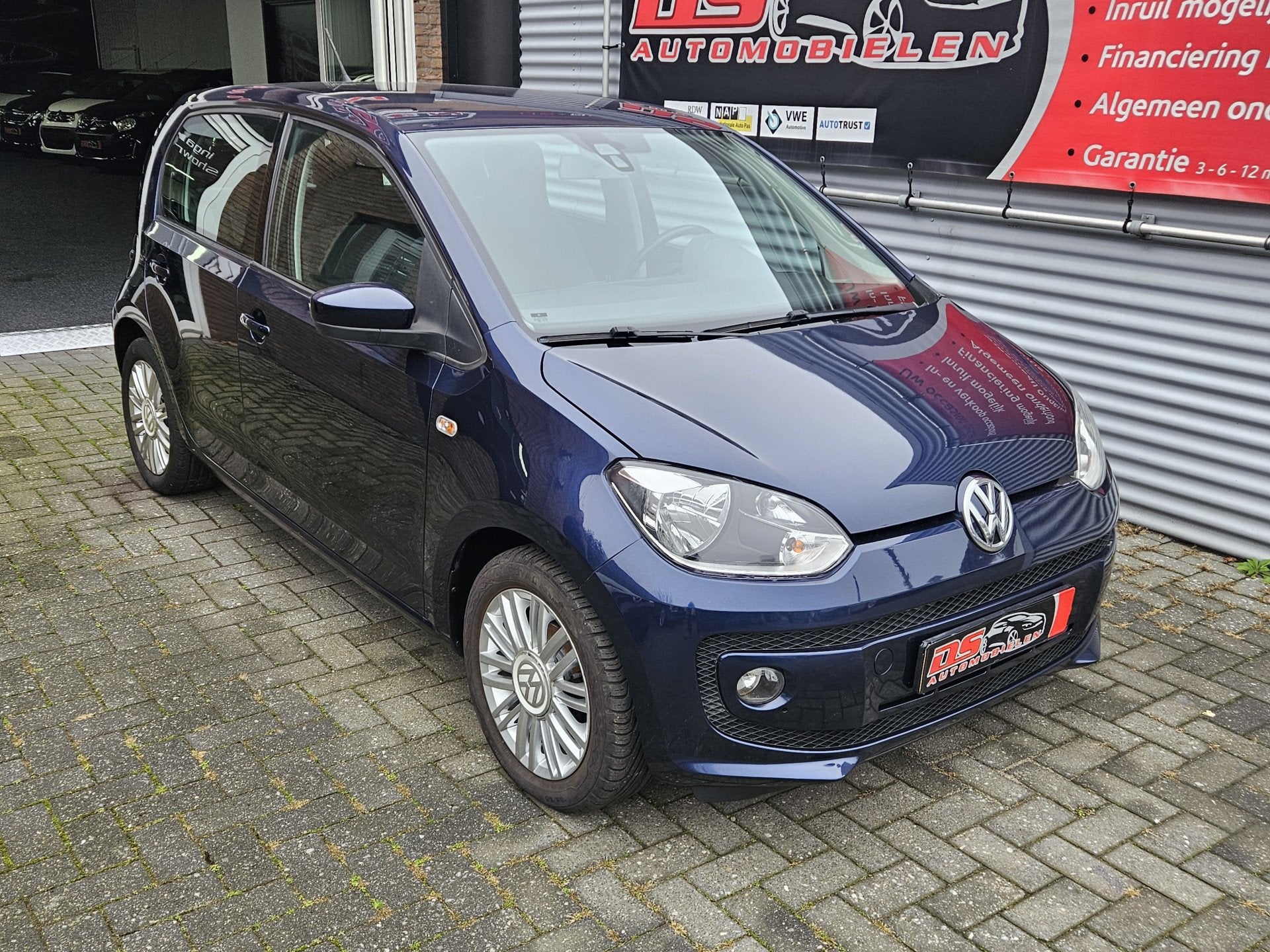 Volkswagen up! 1.0 high up! BlueMotion * AIRCO-ELECTR.RAMEN-, Voorwielaandrijving, Euro 5, Stof, Gebruikt