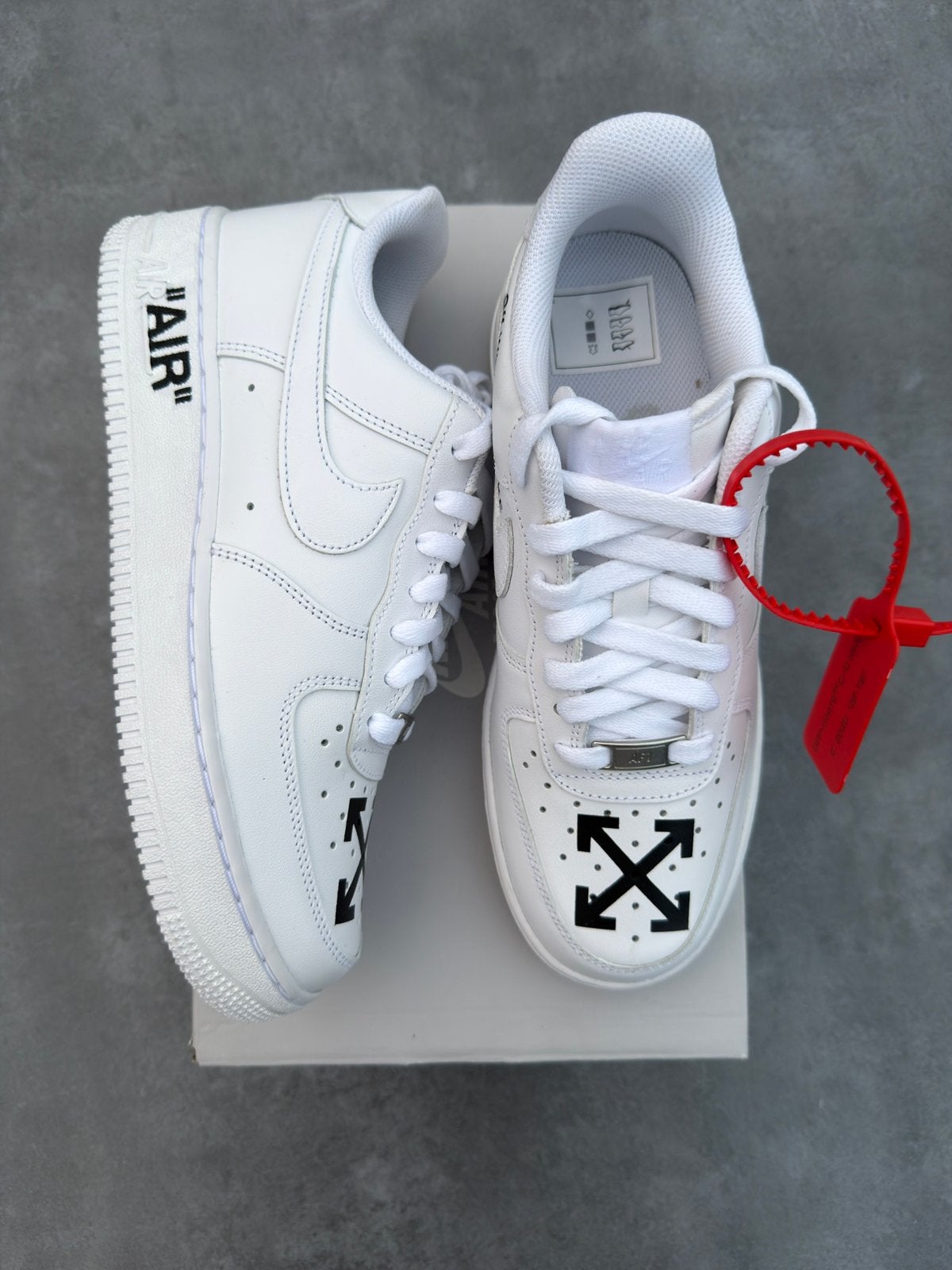 Custom Air Force 1 Off White - Maat 40, Kleding | Heren, Schoenen, --, Wit, Nieuw, Ophalen of Verzenden