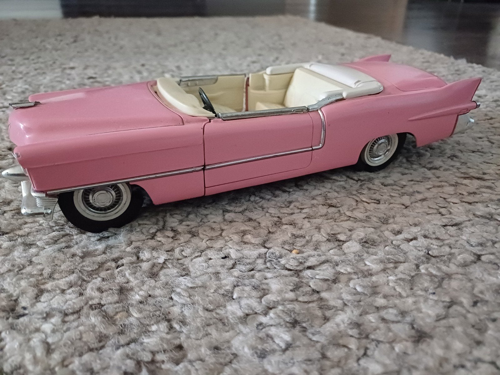 Roze Cadillac Speelgoedauto - Kap Ontbreekt, Banden Beschadi, Ophalen of Verzenden, Gebruikt, Auto, Overige merken