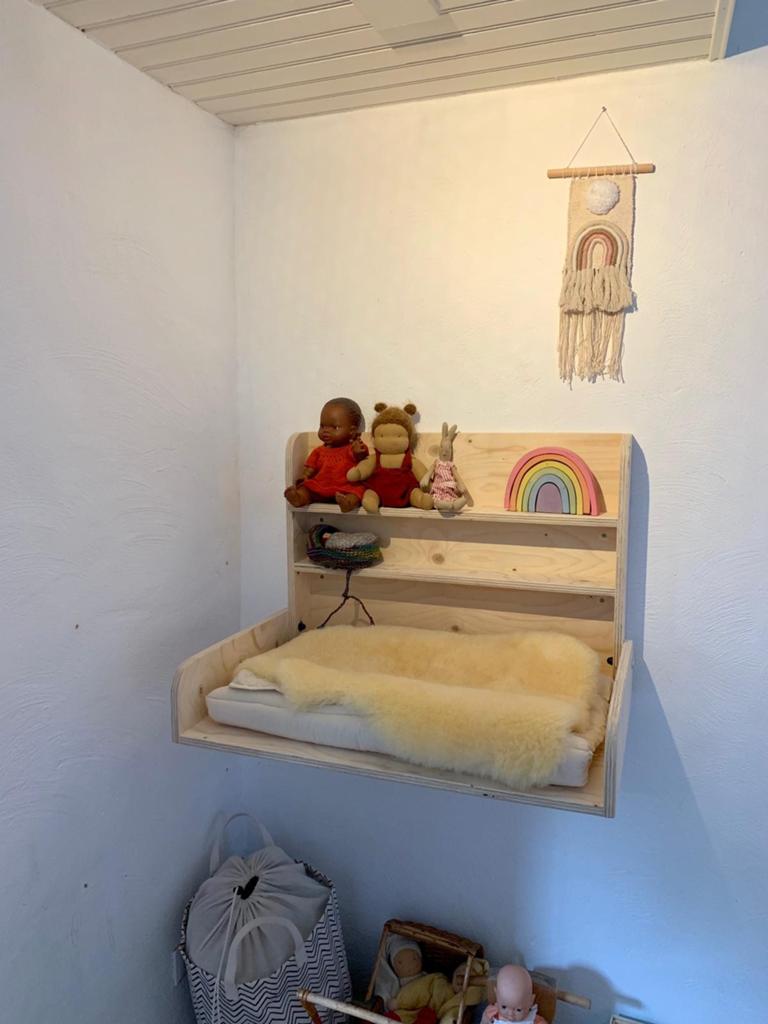 Wandcommode inklapbaar met planken - Babywoods, Ophalen, 50 tot 70 cm, 75 tot 100 cm, Opstaande rand