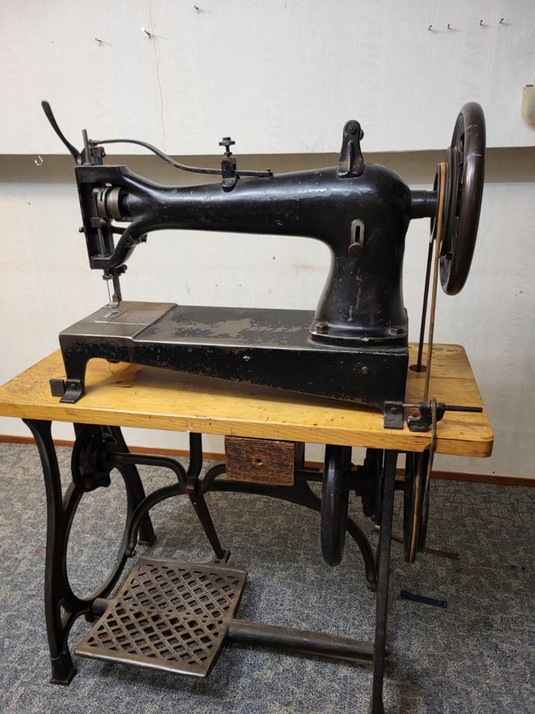 Adler naaimachine stikmachine, Ophalen of Verzenden