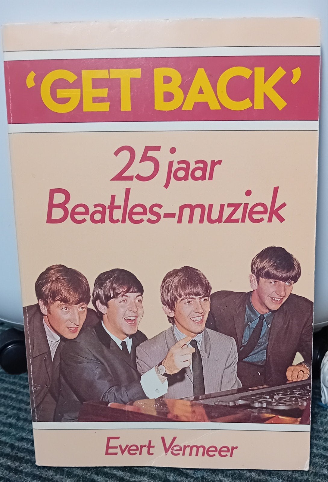 beatles boek.get back, 27 jaar beatles muziek, Ophalen of Verzenden, Zo goed als nieuw, Artiest