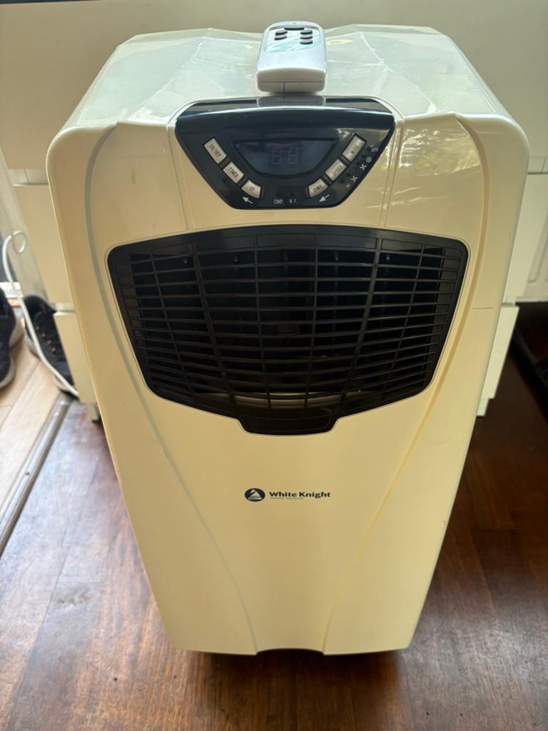 White Knight Mobiele Airco WK9051 - Koelen en Ontvochtigen, Witgoed en Apparatuur, Gebruikt, Minder dan 60 m³, 3 snelheden of meer