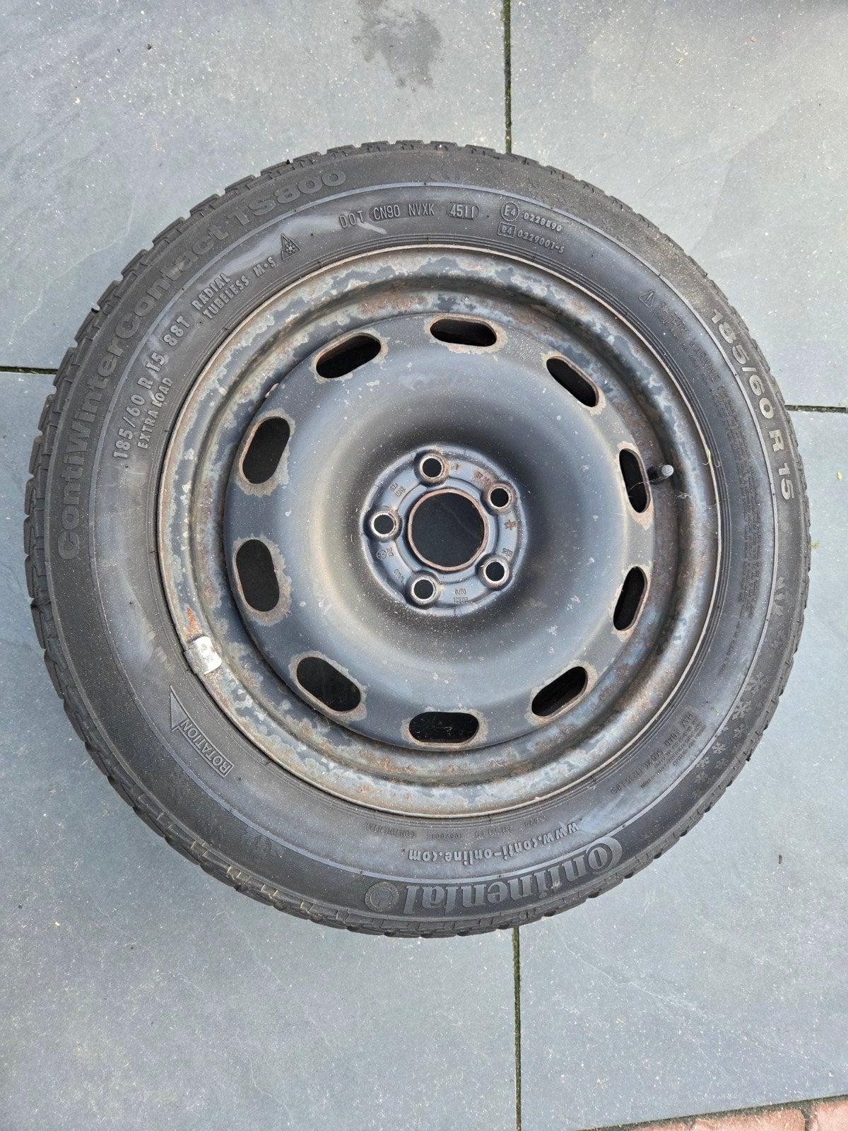 4 originele VW velgen met winterbanden 165/60R15, Ophalen, Gebruikt