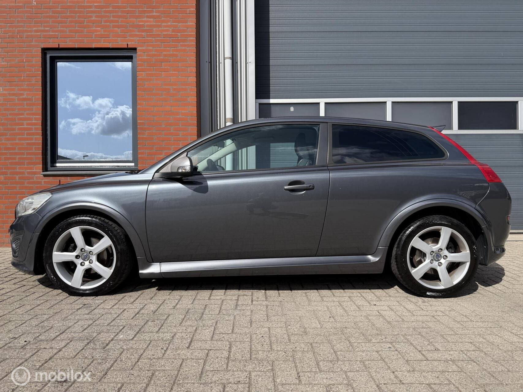 Volvo C30 2.0 R-Edition - goed onderhouden -, Auto's, Gebruikt, Zwart, 4 cilinders, 4 stoelen