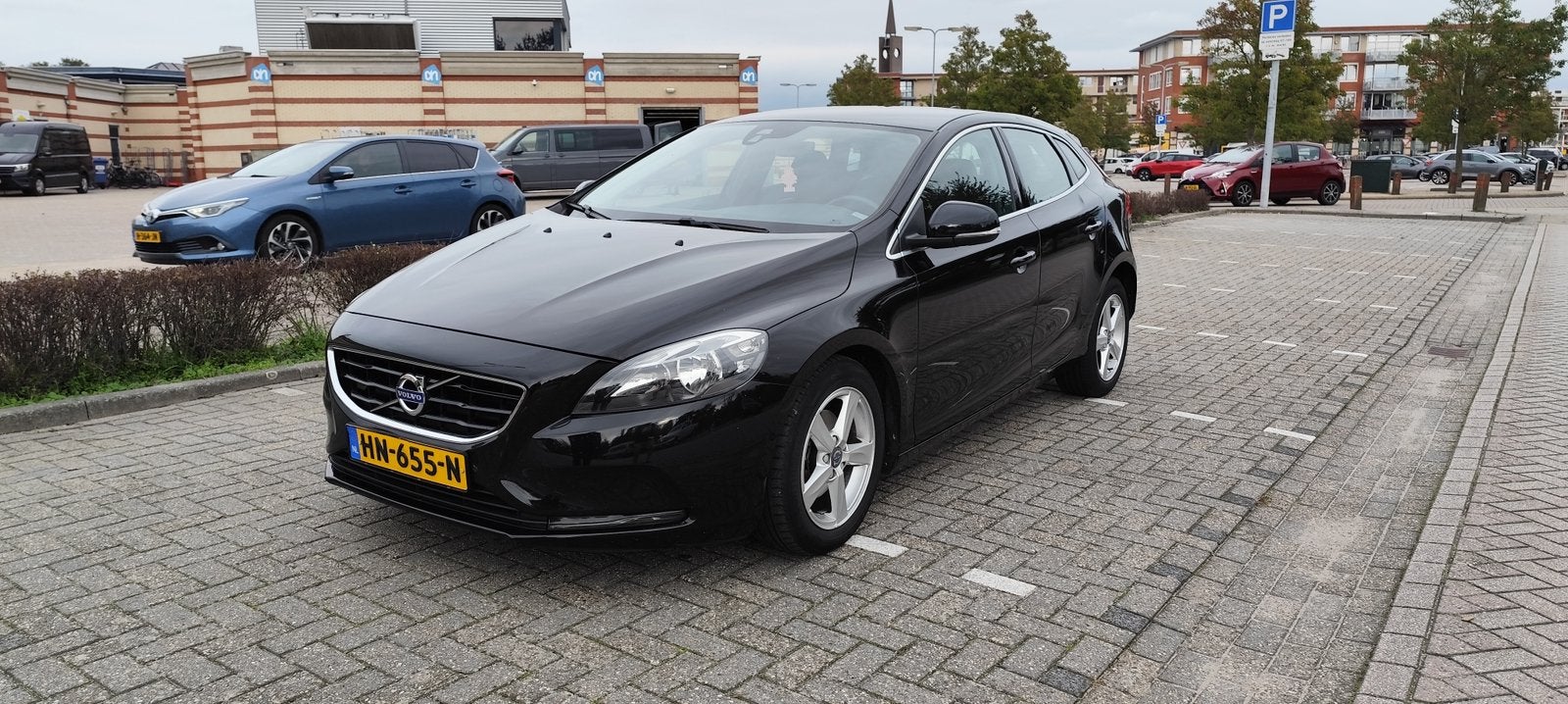 Volvo V40 2.0 D2 120PK 2015 Zwart, Voorwielaandrijving, 4 cilinders, 1969 cc, Zwart