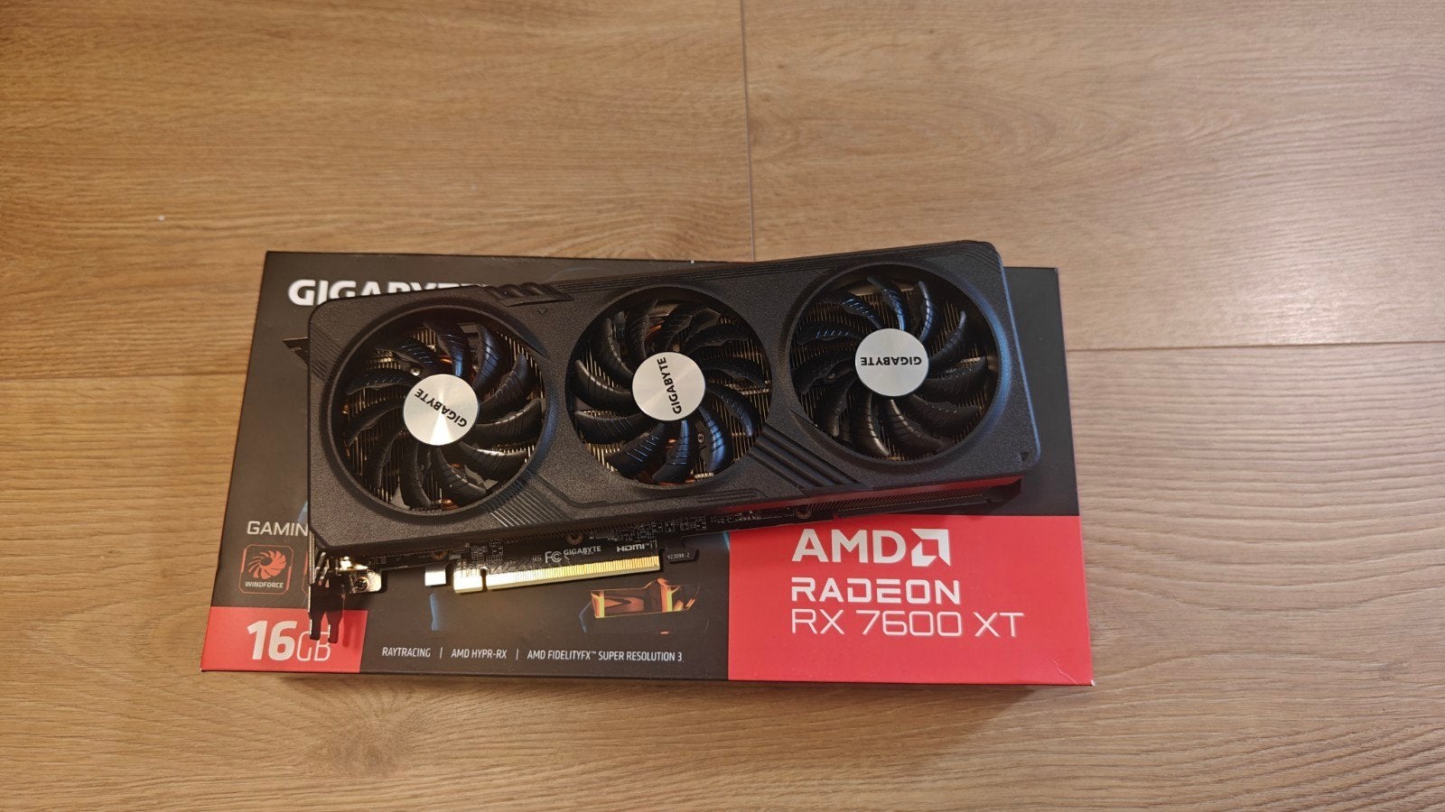Rx 7600xt 16gb gigabyte, Computers en Software, AMD, Gigabyte, GDDR6, PCI-Express 4