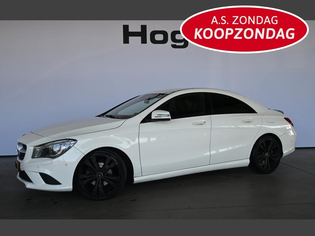 Mercedes-Benz CLA-Klasse 200 Ambition Bi-Xenon Cruise Airco, Voorwielaandrijving, Gebruikt, Met garantie (alle), Leder en Stof