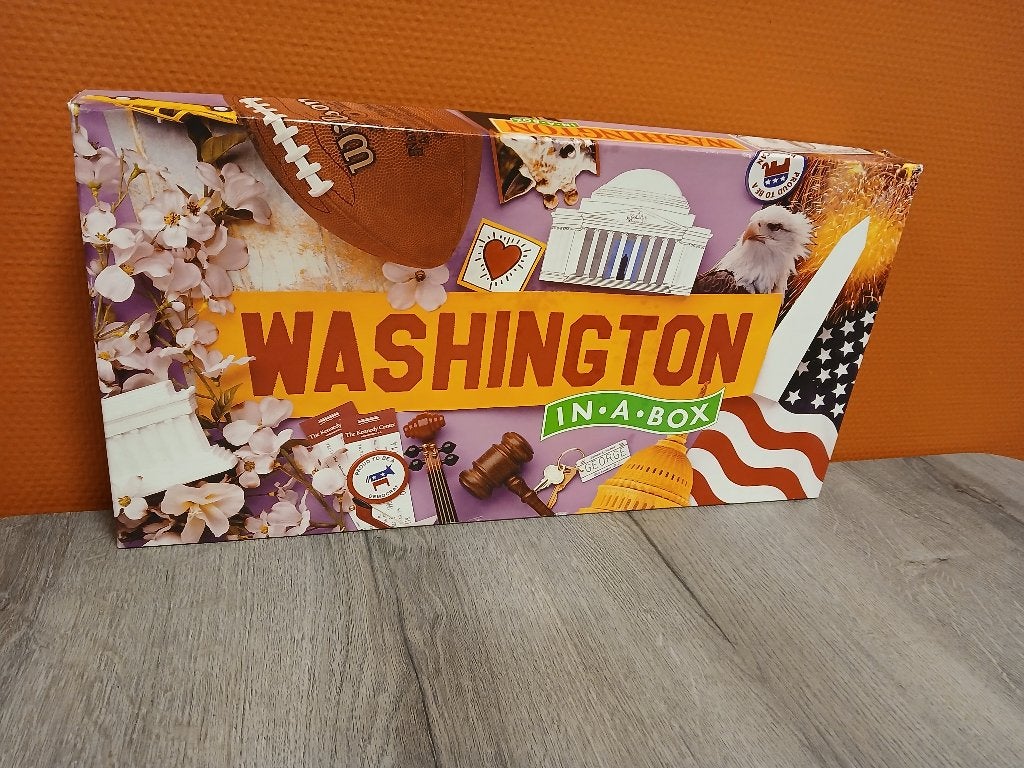 Washington In-A-Box, Hobby en Vrije tijd, Gezelschapsspellen | Bordspellen, Vijf spelers of meer, Ophalen of Verzenden, Gebruikt