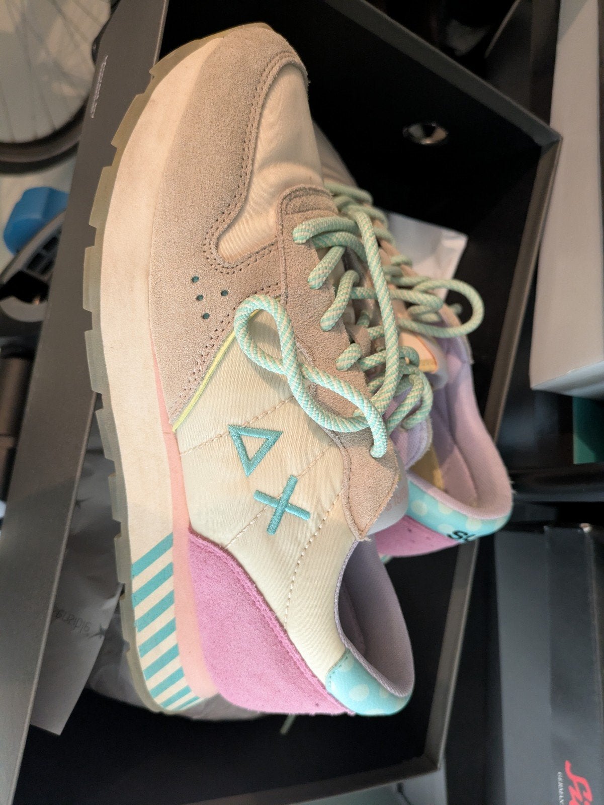 leuke sneakers maat 39, Ophalen of Verzenden, Zo goed als nieuw, Schoenen