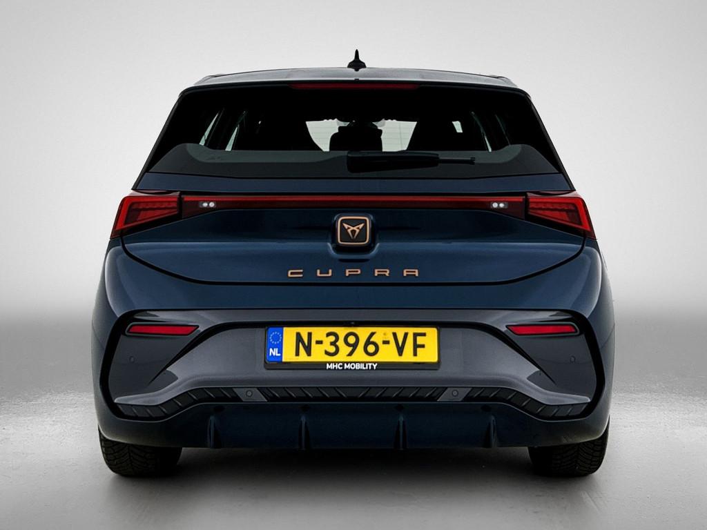 CUPRA Born Business One 62 kWh | Navi | Clima | (bj 2021), Automaat, Gebruikt, Zwart, 1736 kg