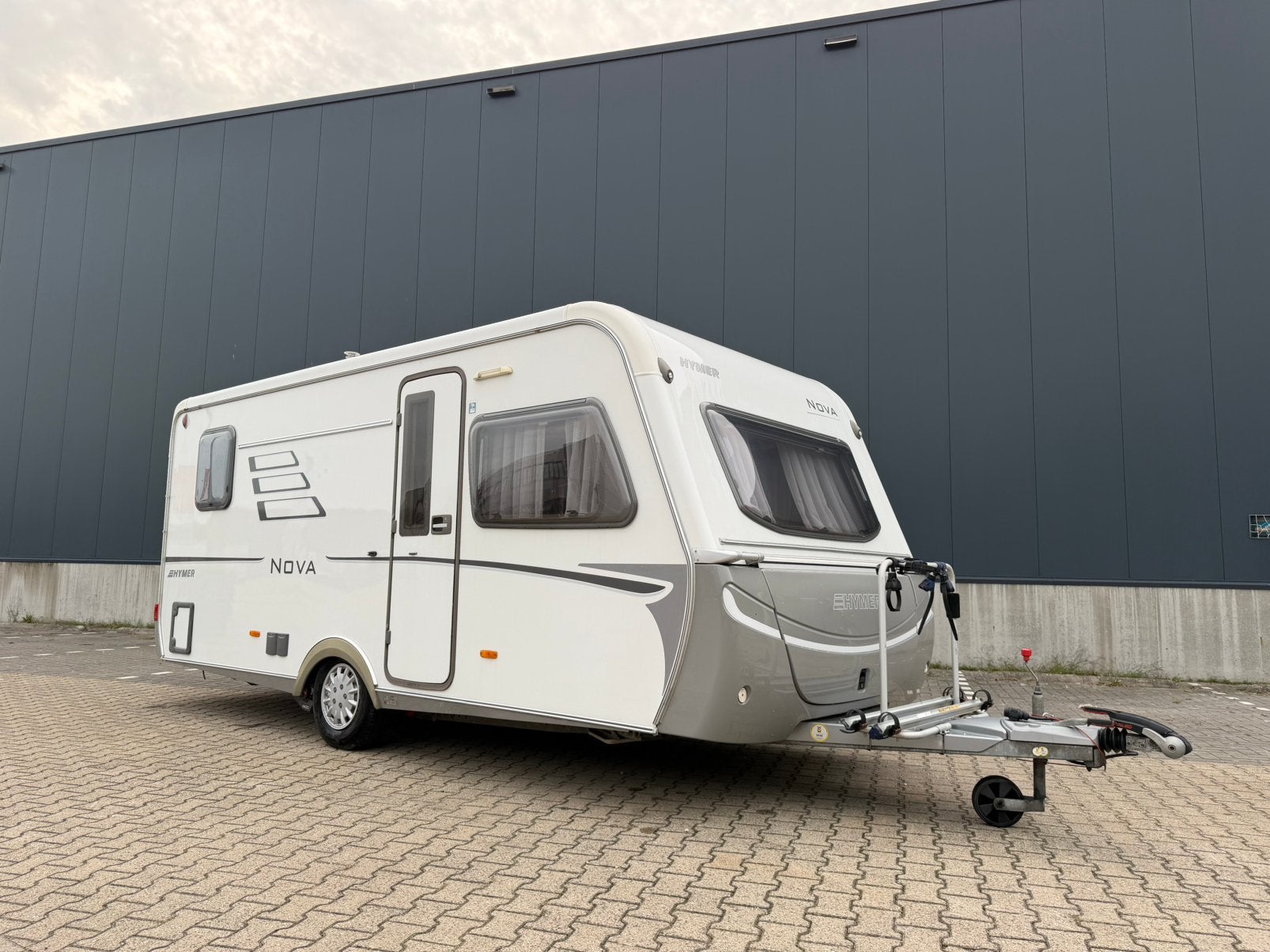 Mooie Eriba Nova 465, bj. 2012 met Mover en Bovag beurt, Caravans en Kamperen, Rondzit, 4 tot 5 meter, Schokbreker, Eriba