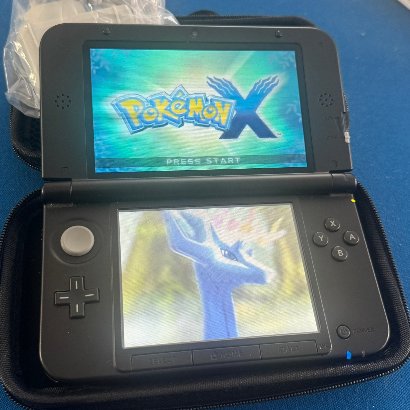 Nintendo 3DS XL z.g.a.n. 64 GB SD kaart, stylus, oplader, Met games, Blauw, 3DS XL, Ophalen of Verzenden