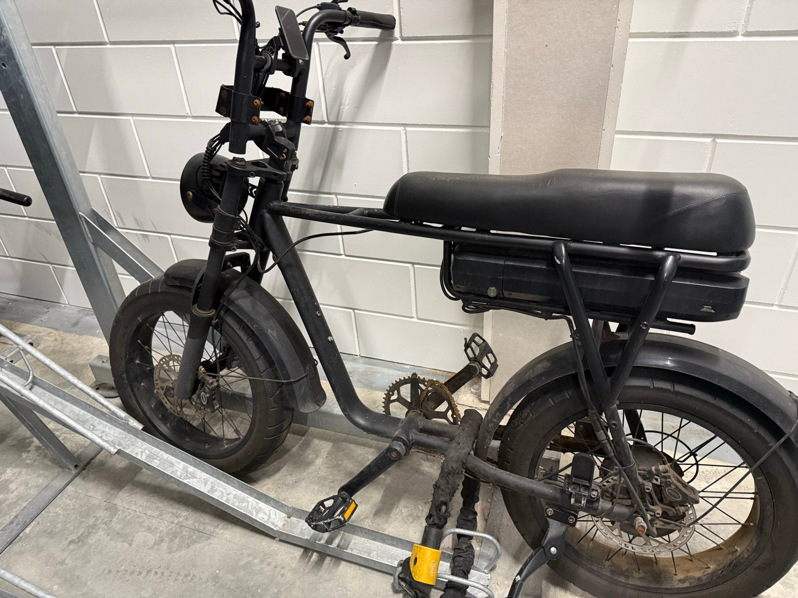 Tweedehadnse fatbike (rijdt niet), Fietsen en Brommers, Elektrische fietsen, Gebruikt, 50 km per accu of meer, 55 tot 59 cm, Ophalen