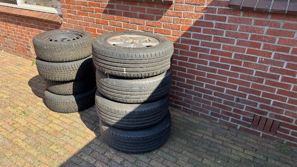 Volvo XC90 Vredestein zomerbanden 17 inch 235/65 R17 108V, Auto-onderdelen, Banden en Velgen, Ophalen, 17 inch, 235 mm, Band(en)