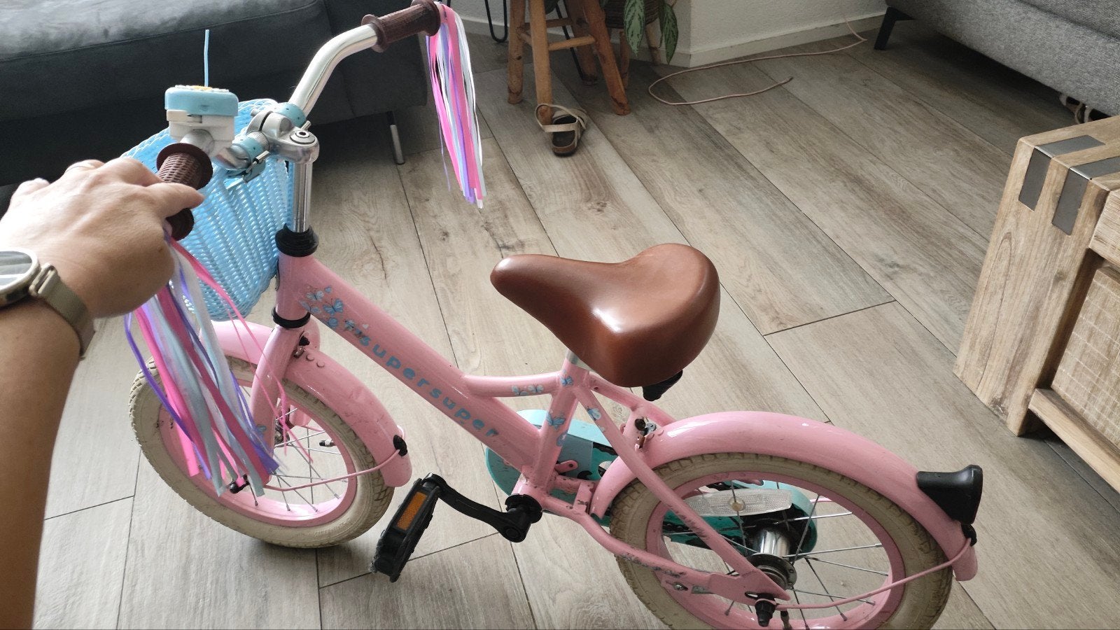 Roze kinderfiets 14 inch met mandje, Fietsen en Brommers, Fietsen | Kinderfietsjes, Ophalen, Gebruikt, Terugtraprem, Minder dan 16 inch