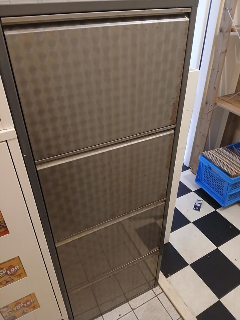 Metalen schoenenkast met 4 vakken, Ophalen of Verzenden, Gebruikt