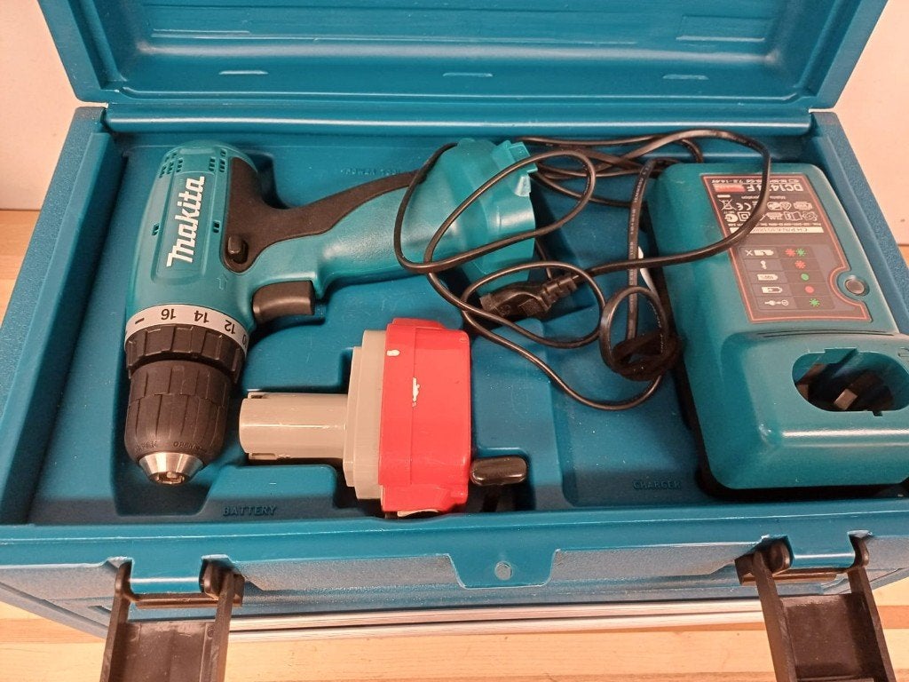 Makita Boor-/schroefmachine 6270D in koffer, Ophalen of Verzenden, Gebruikt, Boor- en Schroefmachine
