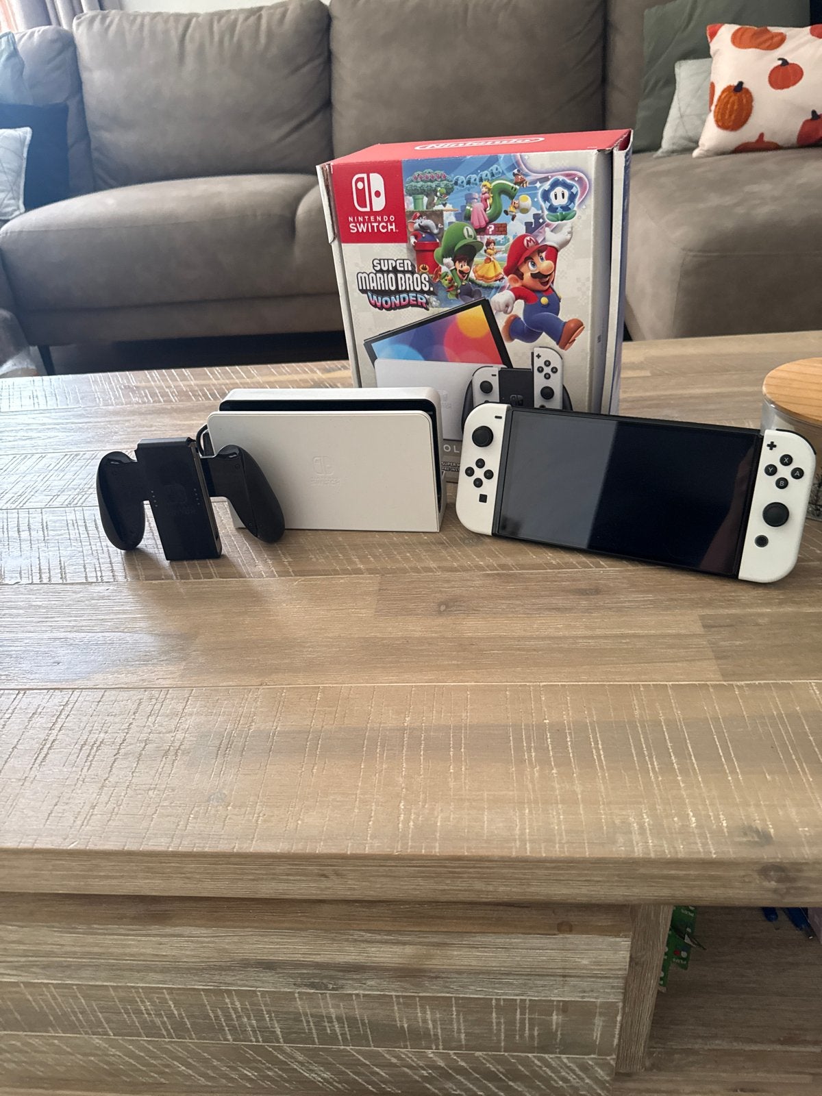 Foto 2 van Nintendo Switch OLED.