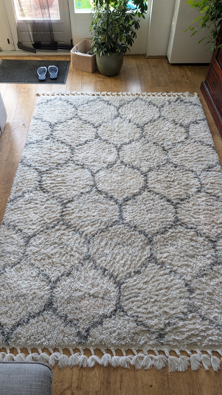 Vloerkleed wit met grijs honingraatpatroon, Huis en Inrichting, Ophalen, Gebruikt, 150 tot 200 cm, 200 cm of meer