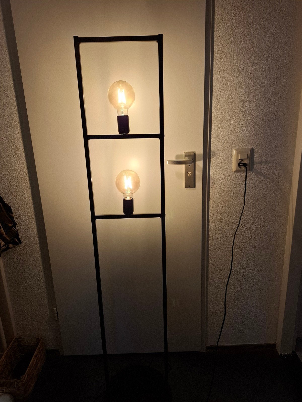 QAZQA Staande Lamp Zwart incl lichtbollen- 1.52m Hoog, Huis en Inrichting, Ophalen, Modern, industrieel, E27 (groot), Zo goed als nieuw