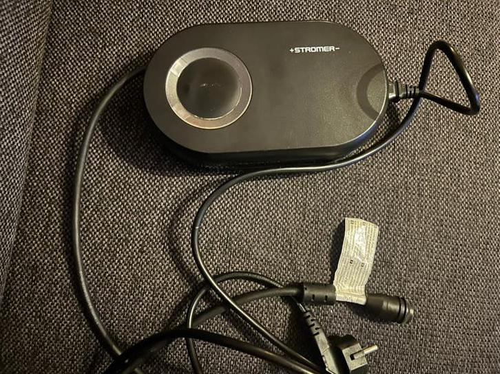 Stromer Li-ion Batterijlader - E-bike Oplader, Fietsen en Brommers, Fietsaccessoires | Fietsaccu's, Ophalen of Verzenden, Zo goed als nieuw