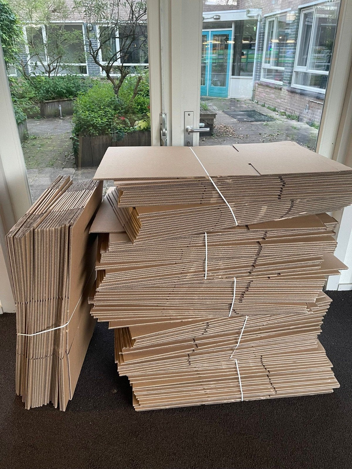 Nieuwe kartonnen dozen 600x300x200 (Dubbel), Ophalen, Doos, Opvouwbaar, 50 tot 75 cm