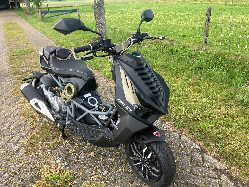 Italjet Dragster 200 Limited First Edition 100km!!, Occasion, Particulier, 200 cc, Automaat