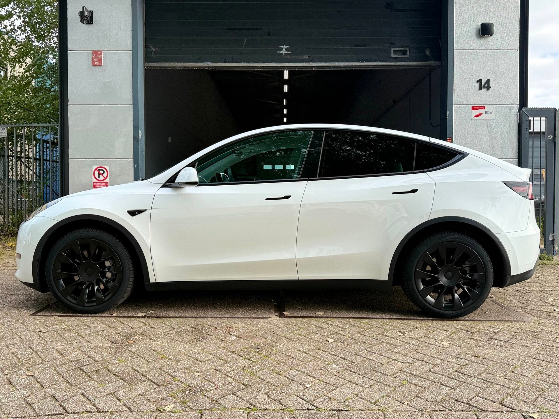 Tesla Model Y Long Range AWD 75 kWh | Elektrisch | 2022 | Pa, Automaat, Gebruikt, Wit, 1600 kg