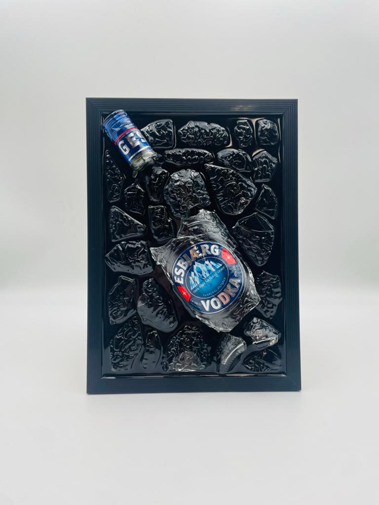 Esbjerg Vodka Gebroken Fles Kunstwerk - Uniek Design, Ophalen of Verzenden