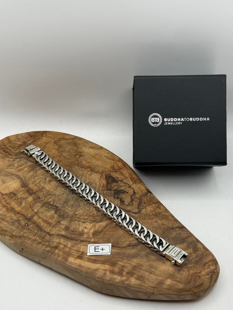 “ESTHER SMALL” buddha to buddha 22cm• Maat: E+ “GEPOLIJST”, Ophalen of Verzenden, Zo goed als nieuw, Zilver, Zilver