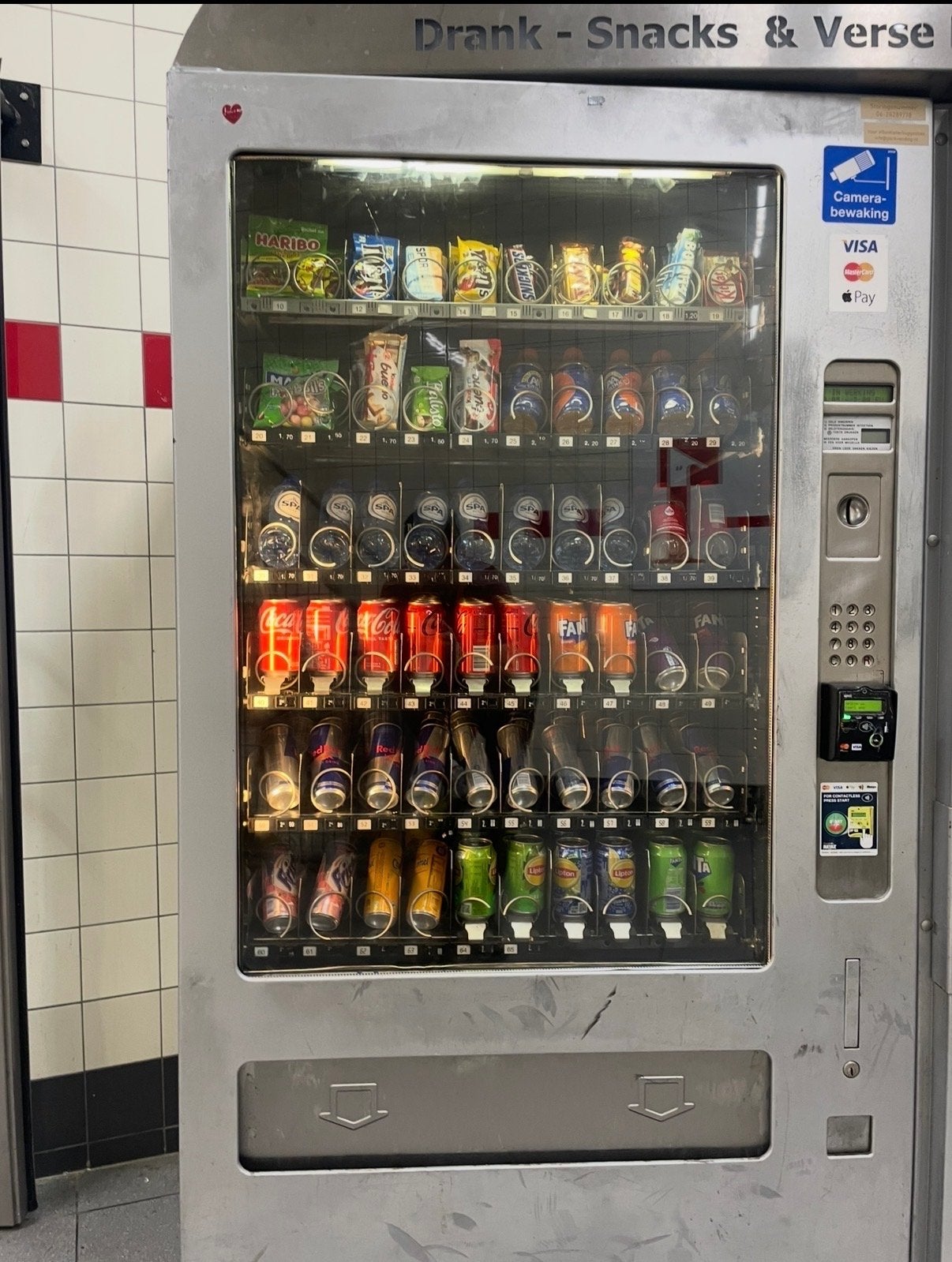 Wurlitzer Drank- en Snackautomaat, Nayax en Muntenwisselaa, Ophalen, Gebruikt