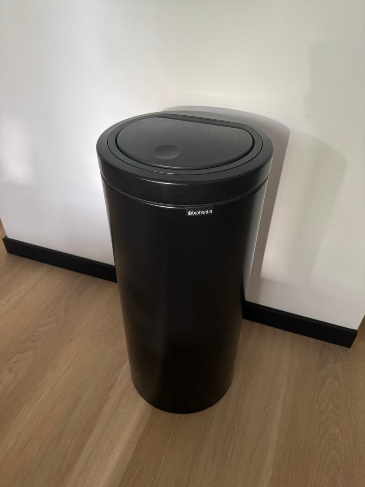 Brabantia Touch Bin 30 liter, 50 – 75, Ophalen of Verzenden, Rvs, 20 tot 30 liter