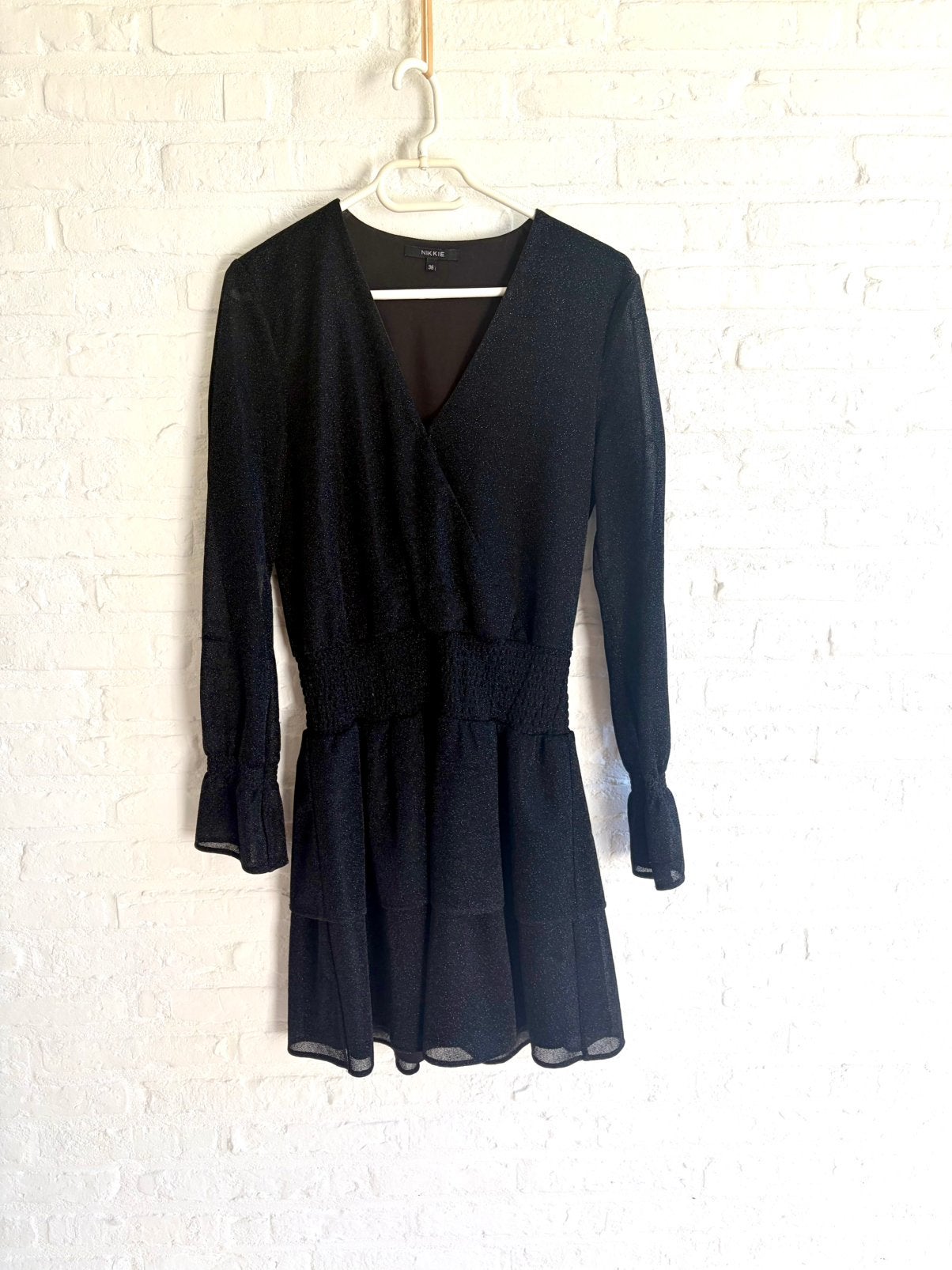 Nieuw glitterjurk Nikkie, Verzenden, Zwart, Nieuw, Maat 36 (S)