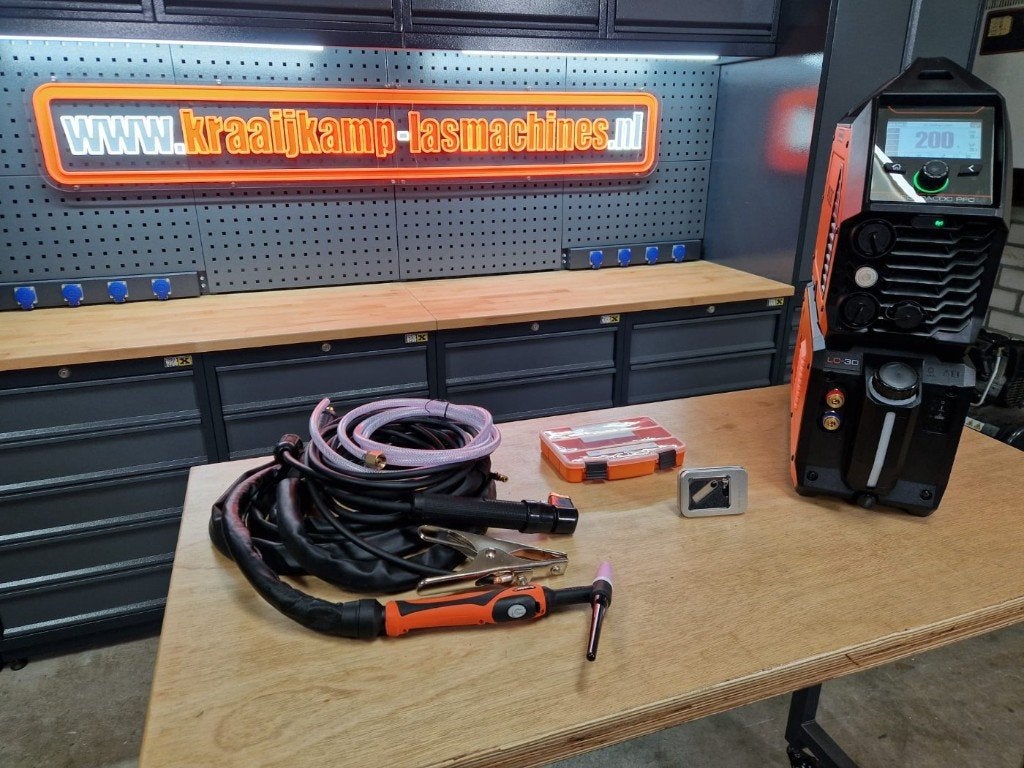 Jasic met LCD EVO TIG200P PFC AC/DC PULSE 230v watergekoeld, Ophalen of Verzenden, Nieuw, 150 tot 250 ampère, Tig