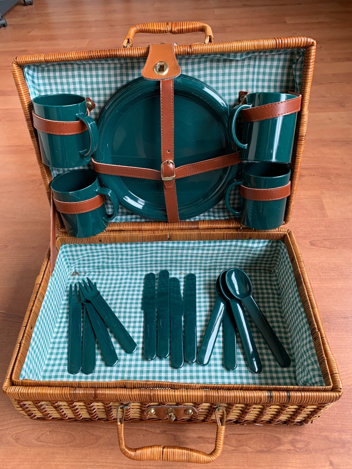 Picknick mand 4 personen, Ophalen, Zo goed als nieuw